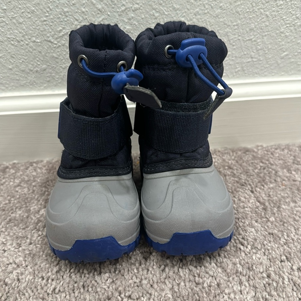 Toddler boy 5c cat and jack snow boots